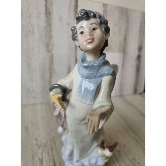 Lladro 6149 Winter boy Angel Bird umbrella Cherub figurine memorial statue - Picture 3 of 11